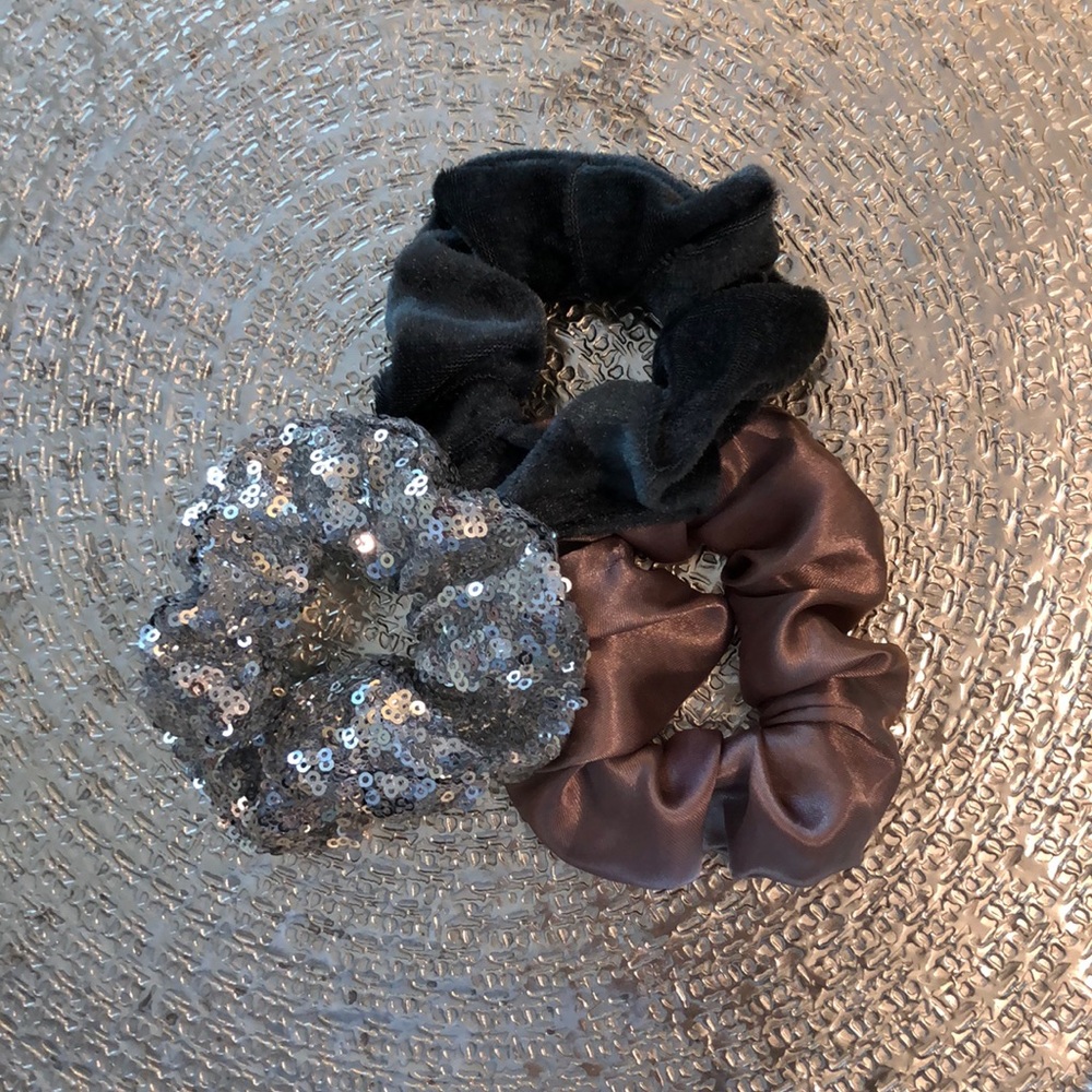 Fashion Scrunchie Trio
